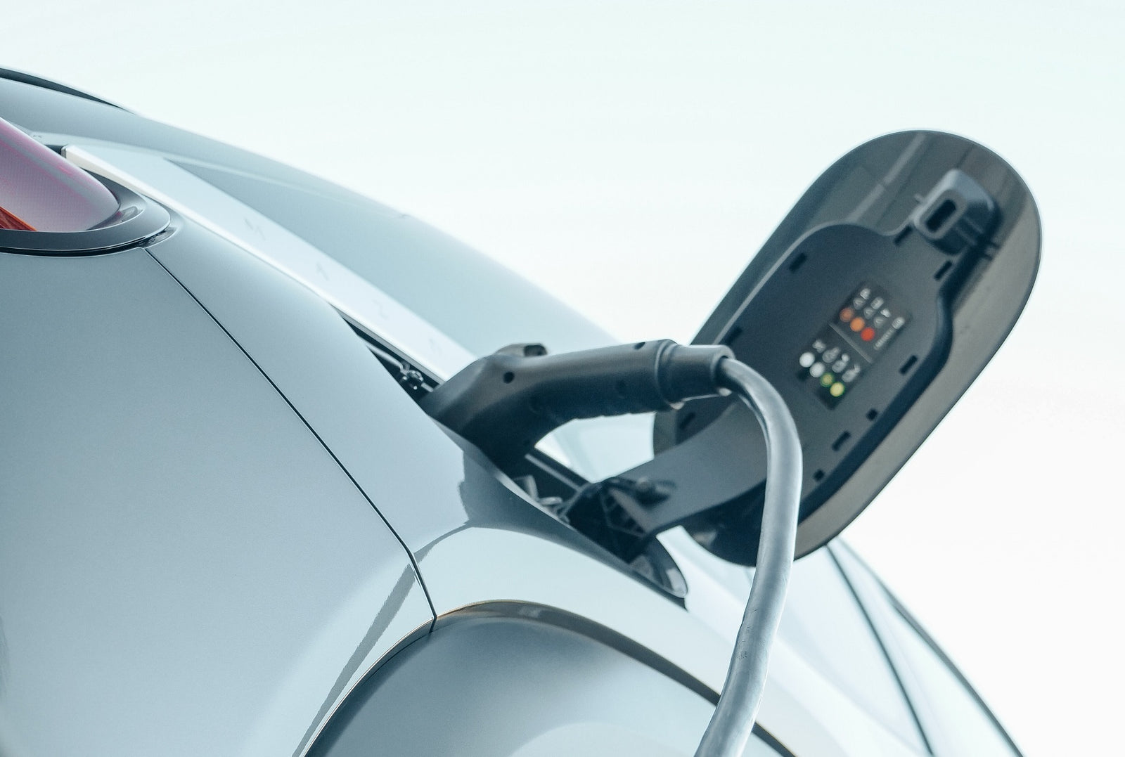 How to Safely Charge Your Electric Car?